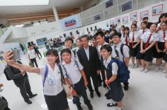 <b>港澳團(tuán)隊(duì)夢工場融資逾15億</b>
